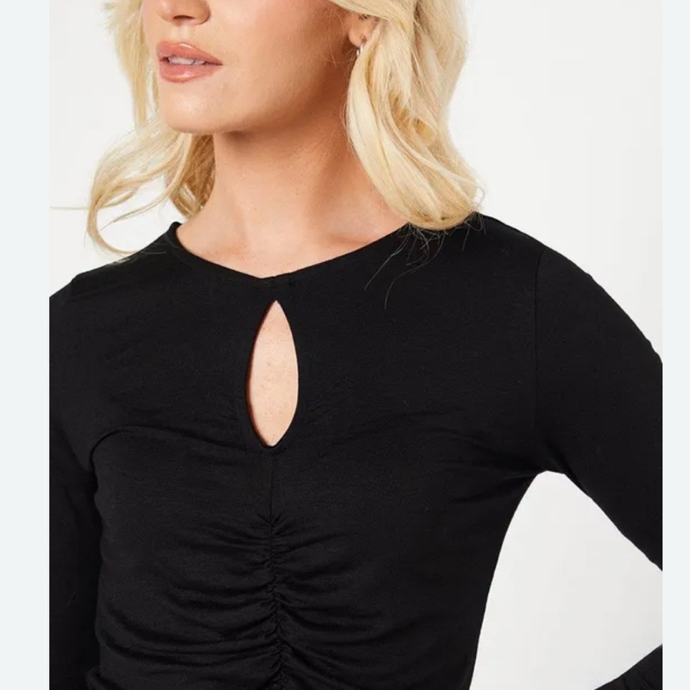 Evereve Black Long Sleeve Ruched Cut Out Blouse